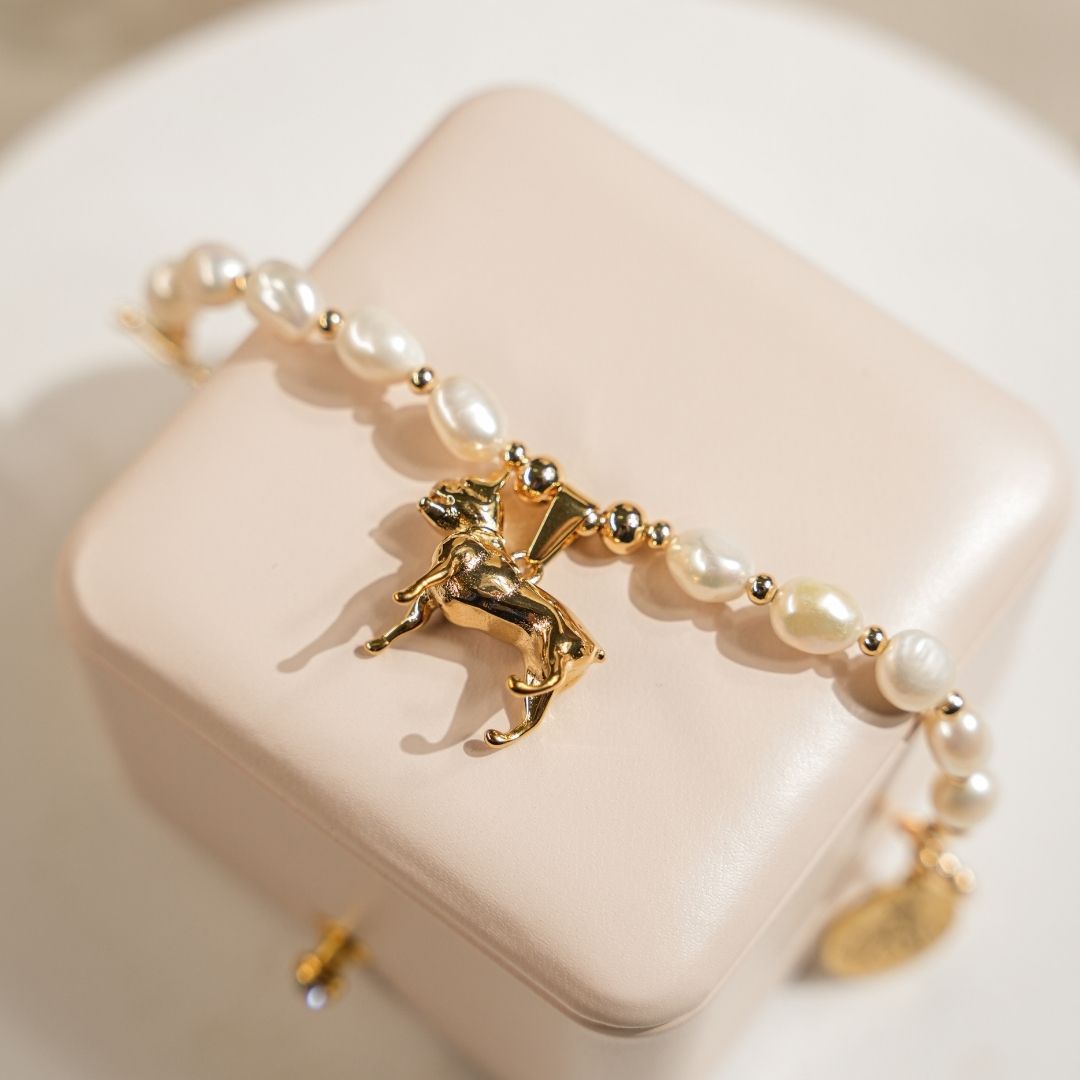 Baby Bulldog Pearl Bracelet